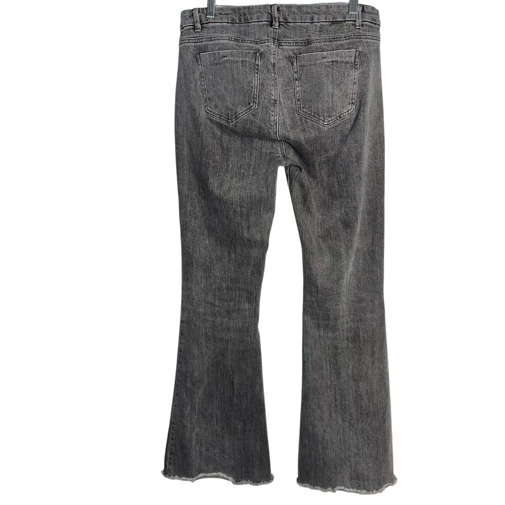 Tractr Gray Flare Jeans Women’s Size 10/30 Raw Hem High Rise Stretch Denim - Picture 3 of 9